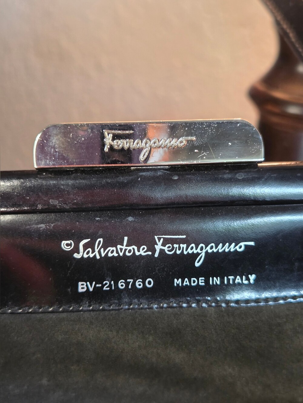 Vintage Salvatore Ferragamo Black Patent Leather Frame Bag Shoe Logo BV-216760 - Picture 15 of 15